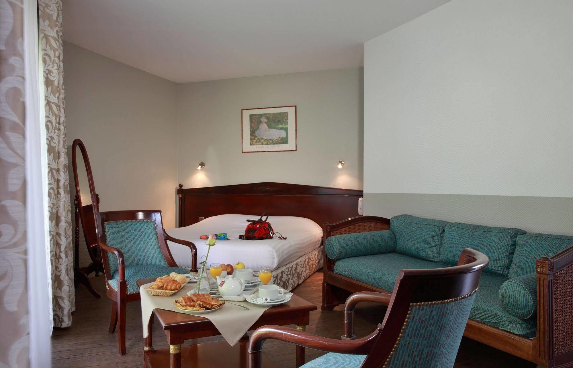 Sure Hotel By Best Western Saint-Quentin Ouest Le Pot D Etain Holnon Экстерьер фото